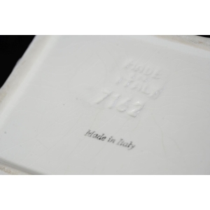 59173 WŁOCHY CERAMICZNA BOMBONIERA SZKATUŁA RELIEFY W LIŚCIE I KWIATY KONICZYNY (6).JPG