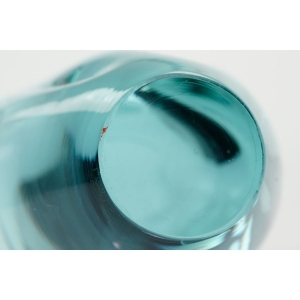 59537 ŽELEZNY BROD M. KLINGER ŚLICZNY MALINOWY NEODYMOWY ZMIENIAJĄCY BARWĘ WAZON (6).JPG