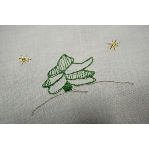 59592 BOŻE NARODZENIE PŁÓCIENNY OBRUS Z MOTYWAMI ŚWIĄTECZNYMI MIKOŁAJE 80 X 79,5 CM (3).JPG