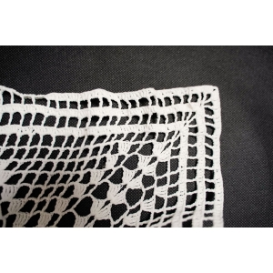 60629 SZYDEŁKO OBRUS AŻUROWY WZÓR 132 X 88 cm (5).JPG