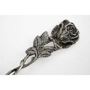 60762 SREBRO PRÓBA 835 ŁYŻECZKA DO ŚMIETANKI Z RÓŻĄ WAGA 20,5 G (2).JPG