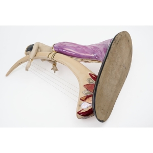 61206 NADAL EGIPSKA KOBIETA KLEOPATRA GRAJĄCA NA HARFIE DUŻA CERAMICZNA FIGURA (6).jpg