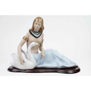 61207 NADAL EGIPSKA KOBIETA KLEOPATRA Z ŁABĘDZIEM DUŻA CERAMICZNA FIGURA (2).jpg