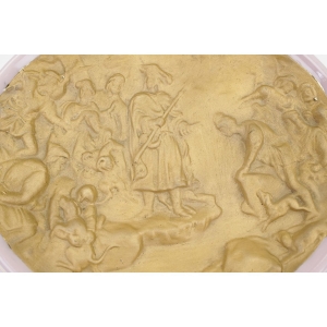 56843 CHODOV BOMBONIERA Z RÓŻOWEJ PORCELANY Z HISTORYCZNĄ SCENKĄ W ZŁOCIE (3).JPG