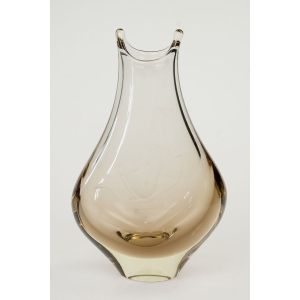 61669 ŽELEZNY BROD M. KLINGER BRĄZOWO-CYTRYNOWY WAZON SZLIFOWANA NAGA NIEWIASTA (2).jpg