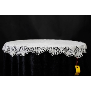 61791 DELIKATNY BIAŁY OBRUS ROBIONY NA DRUTACH ŚR. 80 CM (2).jpg