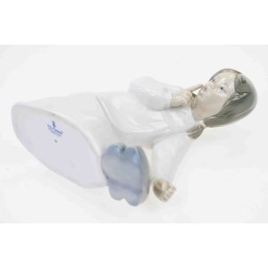 62486 LLADRO RĘCZNIE MALOWANA FIGURKA DZIEWCZYNKI (5).jpg