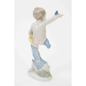 62597 LIPPELSDORF 4 PORY ROKU ZIMA RĘCZNIE MALOWANA FIGURKA AMORKA GOLASKA ZE SNOPKIEM ZBOŻA (3).jpg