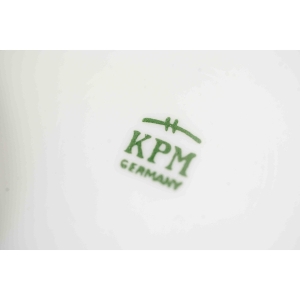 62599 KPM WALDENBURG FILIŻANKA MOKKA ZE SPODKIEM Z CZARNO-ZŁOTYM OTOKIEM (6).jpg