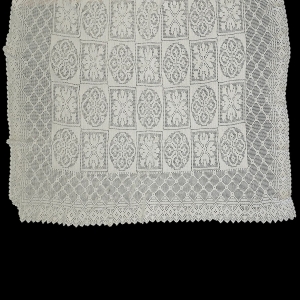 SZYDEŁKO KREMOWY OBRUS CIEKAWY WZÓR 210 X 190 CM