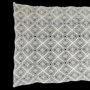 SZYDEŁKO BIAŁY OBRUS KAPA NARZUTA GEOMETRYCZNY WZÓR I AŻURY200 X 170 CM