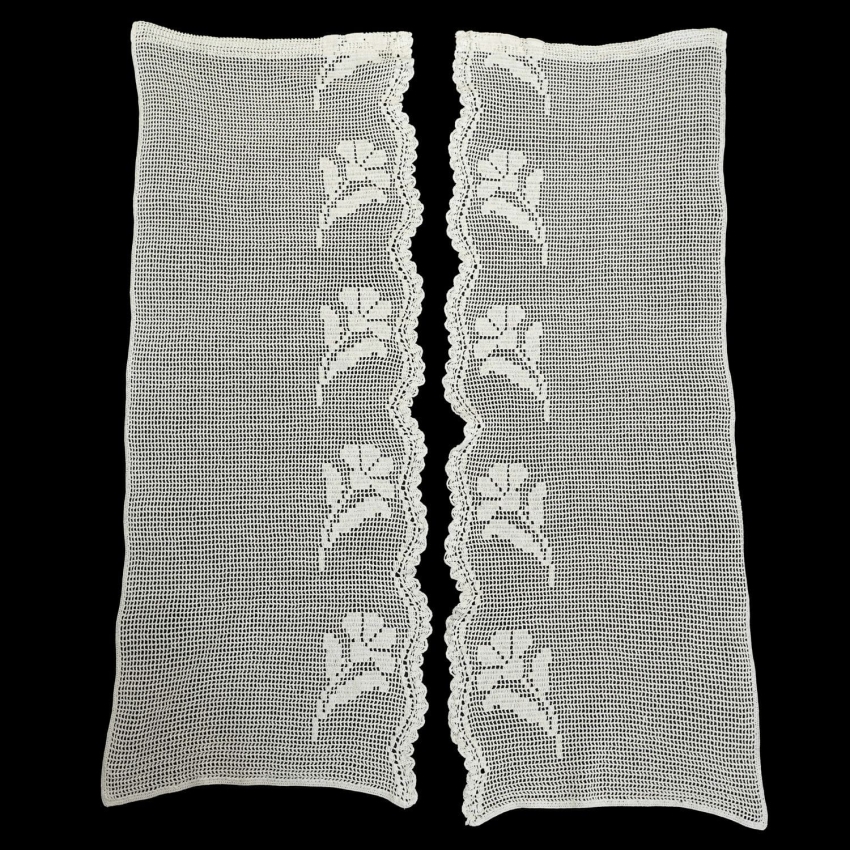 63353 SZYDEŁKO PARA FIRANECZEK W KWIATY 2 X 110 X 41 CM (1).jpg