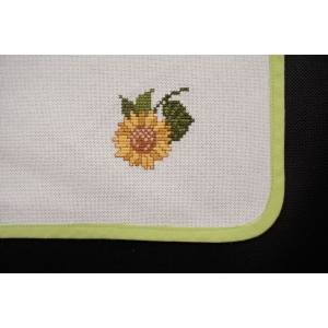 63359 PŁÓCIENNY OBRUS HAFT KRZYŻYKOWY SŁONECZNIKI 74 X 73 CM (4).jpg