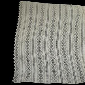 63558 RARYTAS KAPA NARZUTA DUŻY KREMOWY OBRUS GEOMETRYCZNY WZÓR 225 X 210 CM (1).jpg