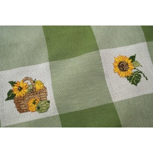 63567 ZIELONA KRATA I HAFT KRZYŻYKOWY SŁONECZNIKI ŚLICZNY OBRUS 85 X 85 CM (2).jpg