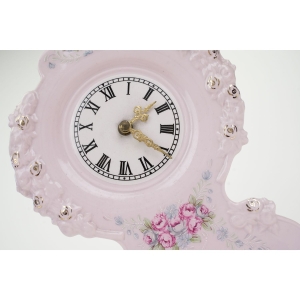 63762 CHODOV RITA ZEGAR STOJĄCY Z RÓŻOWEJ PORCELANY RELIEFY I KWIATY RÓŻY (3).jpg