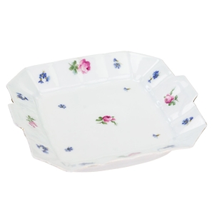 62819 FÜRSTENBERG GRECQUE PATERA NA CIASTO Z USZAMI RÓŻE I CHABRY (1).jpg