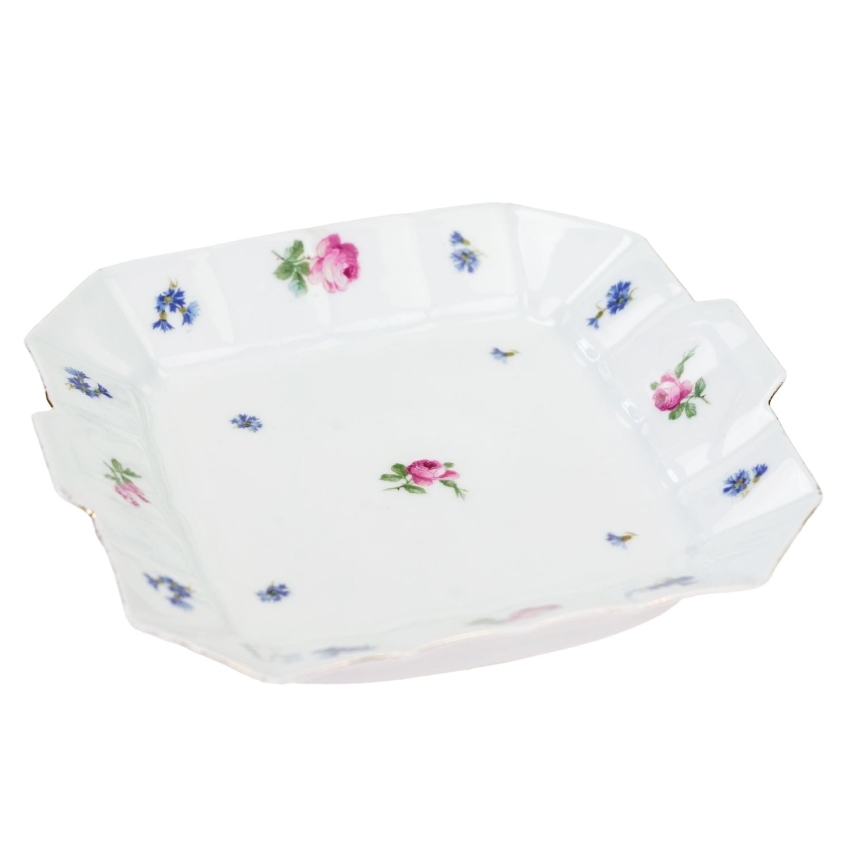 62819 FÜRSTENBERG GRECQUE PATERA NA CIASTO Z USZAMI RÓŻE I CHABRY (1).jpg