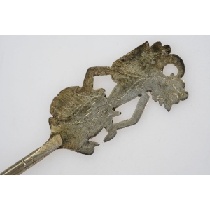 64474 INDONEZJA KOMPLET ŁYŻECZEK DO HERBATY Z POSTACIAMI Z WAYANG KULIT (2).jpg