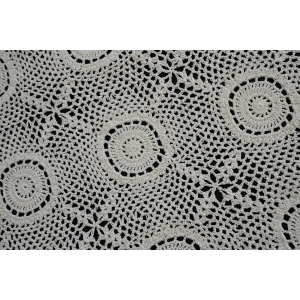 64570 SZYDEŁKO SERWETA OBRUSIK W ROZETY 74 X 74 CM (2).jpg