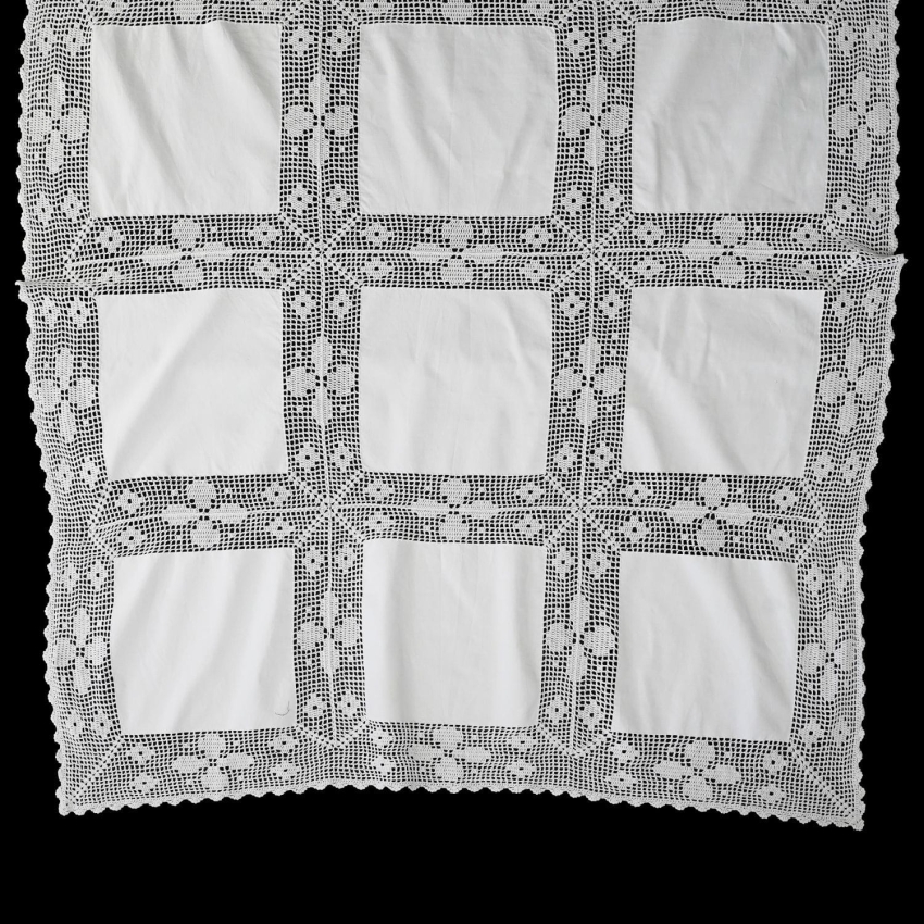 64581 PŁÓTNO I SZYDEŁKOWE KORONKI OBRUS W BIELI 160 X 115CM (1).jpg