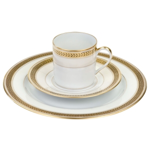 64759 LIMOGES A. VIGNAUD ELEGANCKA ŚNIADANIÓWKA Z CZARNO-ZŁOTYM OTOKIEM (1).jpg