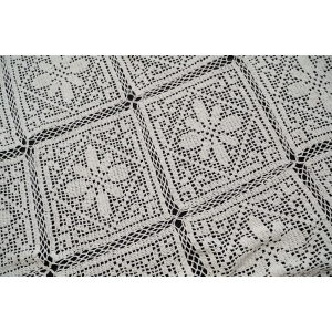 64863 SZYDEŁKO ŚLICZNY OBRUS W KWIATY W BIELI 80 X 78 CM (2).jpg