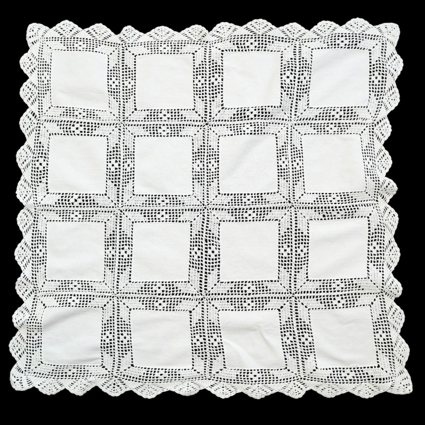 65411 PŁÓTNO I SZYDEŁKOWE KORONKI OBRUS W BIELI 80 X 77 CM (1).jpg