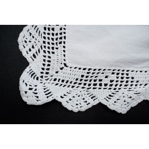 65411 PŁÓTNO I SZYDEŁKOWE KORONKI OBRUS W BIELI 80 X 77 CM (5).jpg