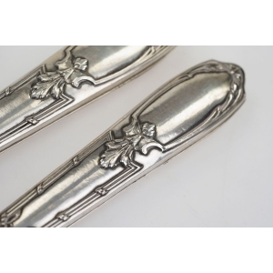 65748 FRANCJA SZTUĆCE DO SAŁAT SREBRNE TRZONKI GUSTOWNE I ELEGANCKIE W ETUI (2).jpg