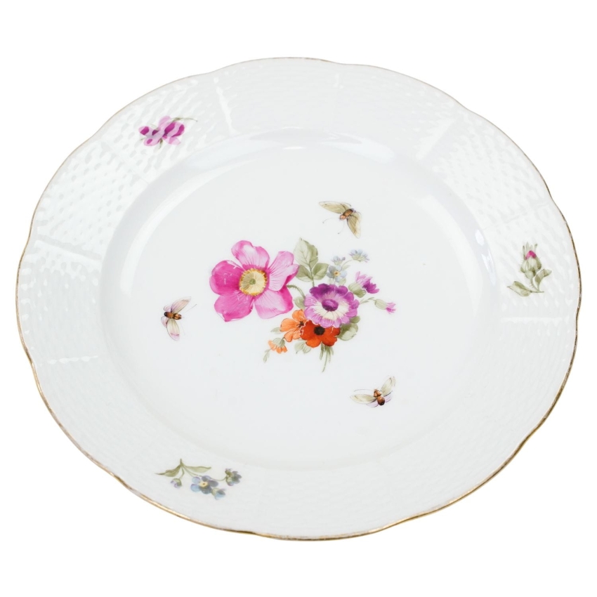 65889 KPM BERLIN ALTOSIER TALERZ KOLOROWE KWIATY I MOTYLE II (1).jpg