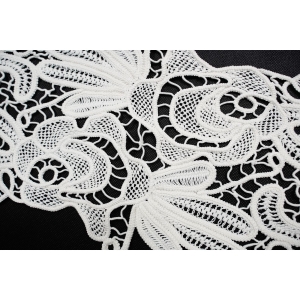 65912 ŚLICZNA SERWETA MAKRAMA RÓŻANY DESEŃ 55 X 20 CM (2).jpg