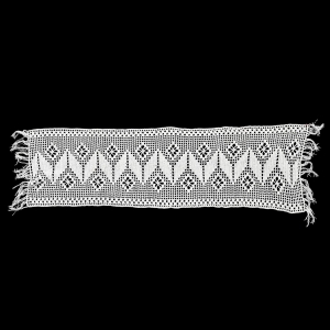 SZYDEŁKO SERWETA BIEŻNIK Z FRĘDZLAMI GEOMETRYCZNY WZÓR 103 X 33 CM