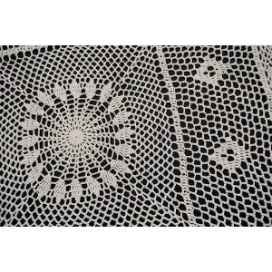 65914 SZYDEŁKO TRADYCYJNY PROSTY OBRUS 84 X 81 CM (2).jpg