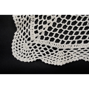 65914 SZYDEŁKO TRADYCYJNY PROSTY OBRUS 84 X 81 CM (4).jpg