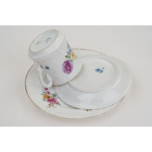 65997 FÜRSTENBERG ZABYTKOWA ŚNIADANIÓWKA W KWIATY I CUDOWNE RELIEFY (5).jpg