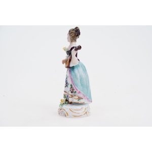 66073 SITZENDORF ŚLICZNA FIGURKA DAMY Z INSTRUMENTEM RĘCZNIE MALOWANA (4).jpg