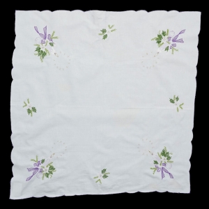 66349 BOŻE NARODZENIE PŁÓTNO FIOLETOWE HAFTY OBRUS 80 X 79 CM (1).jpg