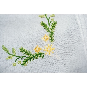 66356 BOŻE NARODZENIE PŁÓTNO I RĘCZNY HAFT KRZYŻYKOWY KOLOROWE HAFTY OBRUS 74 X 72 CM (3).JPG