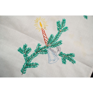 66556 BOŻE NARODZENIE HAFT RĘCZNY ŚLICZNY OBRUS 76 X 73 CM (2).JPG