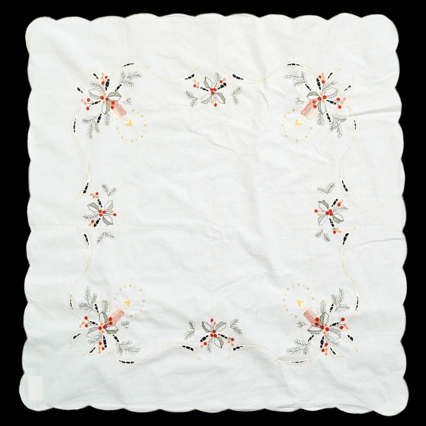 66573 BOŻE NARODZENIE PŁÓCIENNY BIAŁY OBRUS WYSZYWANE MOTYWY ŚWIĘTECZNE 82 X 79 CM (1).jpg