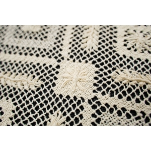 66722 FILET KREMOWY KORONKOWY OBRUS SERWETA ŚRODKA STOŁU 68 X 67 CM (3).JPG