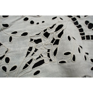 66736 ANTYCZNA ZAZDROSTKA LAMBREKIN AŻURY ANIOŁKI I KORONKI 120 X 46 CM (3).JPG