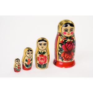 66873 4 MATRIOSZKI LUDOWE RĘCZNIE MALOWANE DREWNIANE LALKI LUDOWE SYGNOWANE (5).JPG