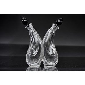 67012 CZECHOSŁOWACJA CIEKAWE KARAFKI NA OCET I OLEJ Z CZARNYMI KORKAMI (2).JPG