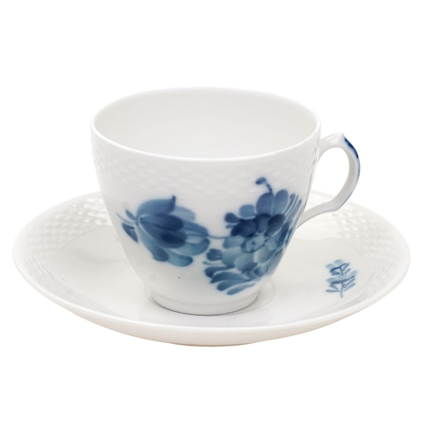 67201 ROYAL COPENHAGEN FILIŻANKA ZE SPODKIEM NIEBIESKIE KWIATY (1).jpg