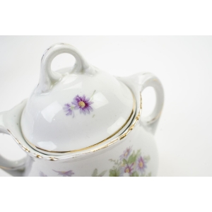 67640 CUDOWNA SECESJA UROCZA CUKIERNICA STARUSZKA FIOLETOWE KWIECIE (4).JPG