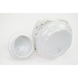 67640 CUDOWNA SECESJA UROCZA CUKIERNICA STARUSZKA FIOLETOWE KWIECIE (6).JPG