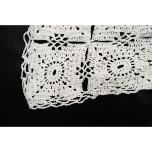 67681 SZYDEŁKO BIEŻNIK SERWETA W BIELI 104 X 35 CM (3).JPG
