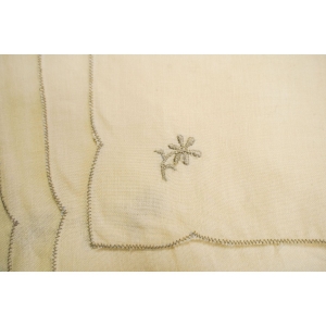 67857 KOMPLET 6 ELEGANCKICH SERWET W KOLORZE KREMOWYM (2).JPG
